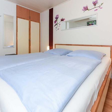 Ferienhaus Brigitte Bensersiel Exteriör bild