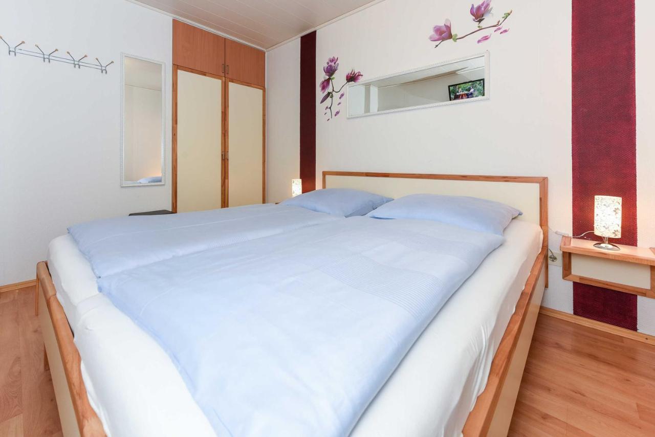 Ferienhaus Brigitte Bensersiel Exteriör bild